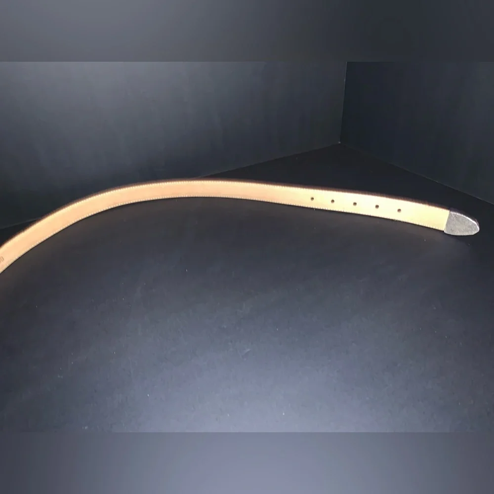 Vintage, Brighton Belt with a beautiful silver plated floral belt buckle. - Picture 8 of 8